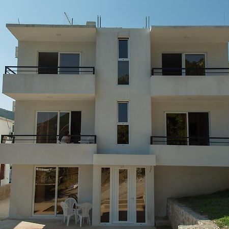 Del Mar Apartments ชานจ์ ภายนอก รูปภาพ