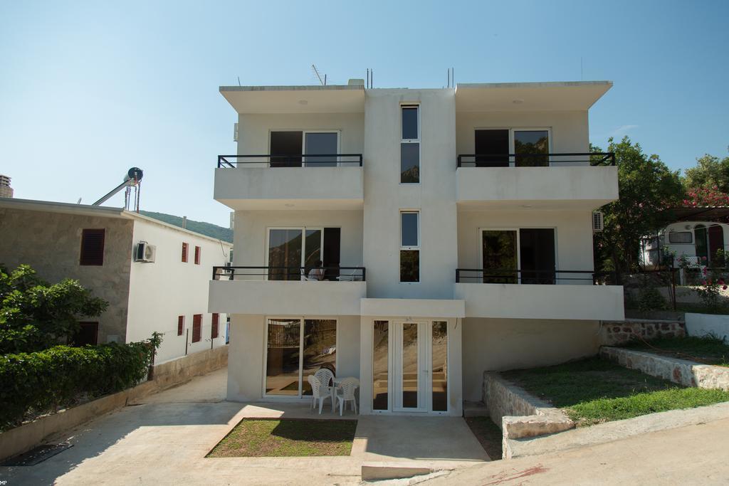 Del Mar Apartments ชานจ์ ภายนอก รูปภาพ