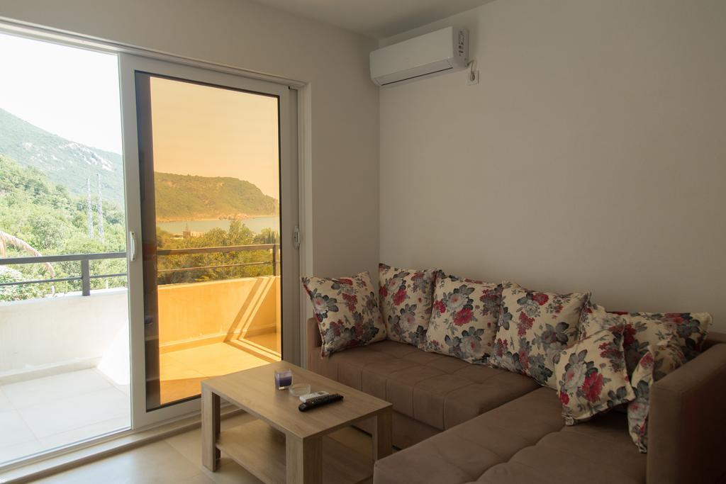 Del Mar Apartments ชานจ์ ภายนอก รูปภาพ